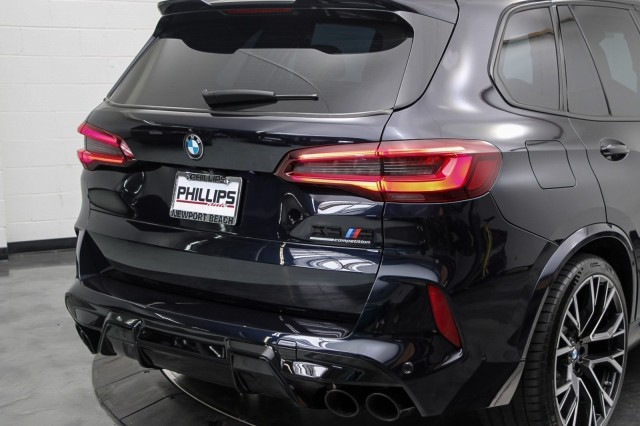 2022 BMW X5 M  11