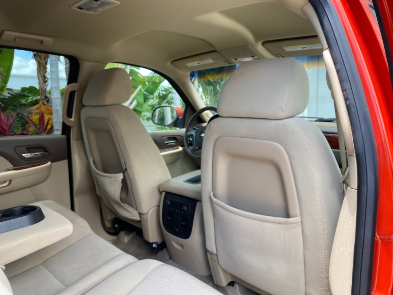 2009 Chevrolet Avalanche LT PU LOW MILES 58,696 in ,