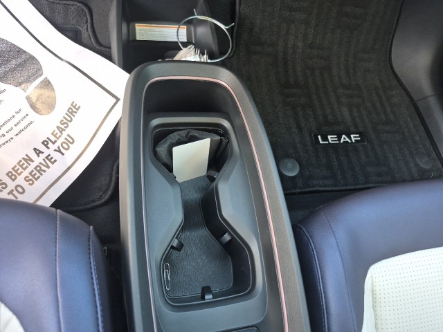 NissanLEAF32