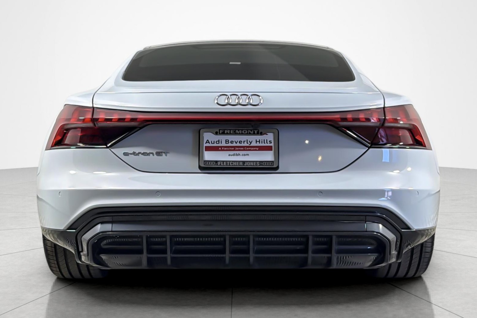 Used 2023 Suzuka Gray Metallic Audi Prestige quattro image 4