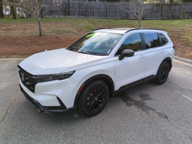 View vehicle photo 3