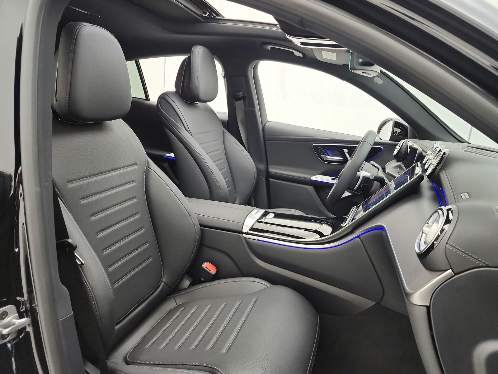 New 2026 Black Mercedes-Benz GLC 300 image 16