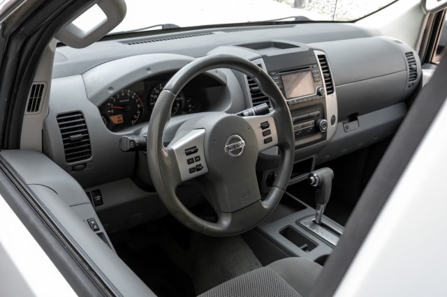 2017 Nissan Frontier SV V6 17