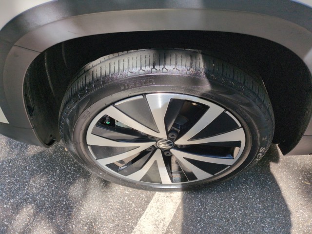 VolkswagenTaos12
