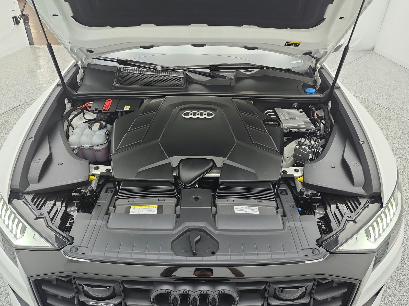 Used 2023 Carrara White Audi Premium 55 TFSI quattro image 17