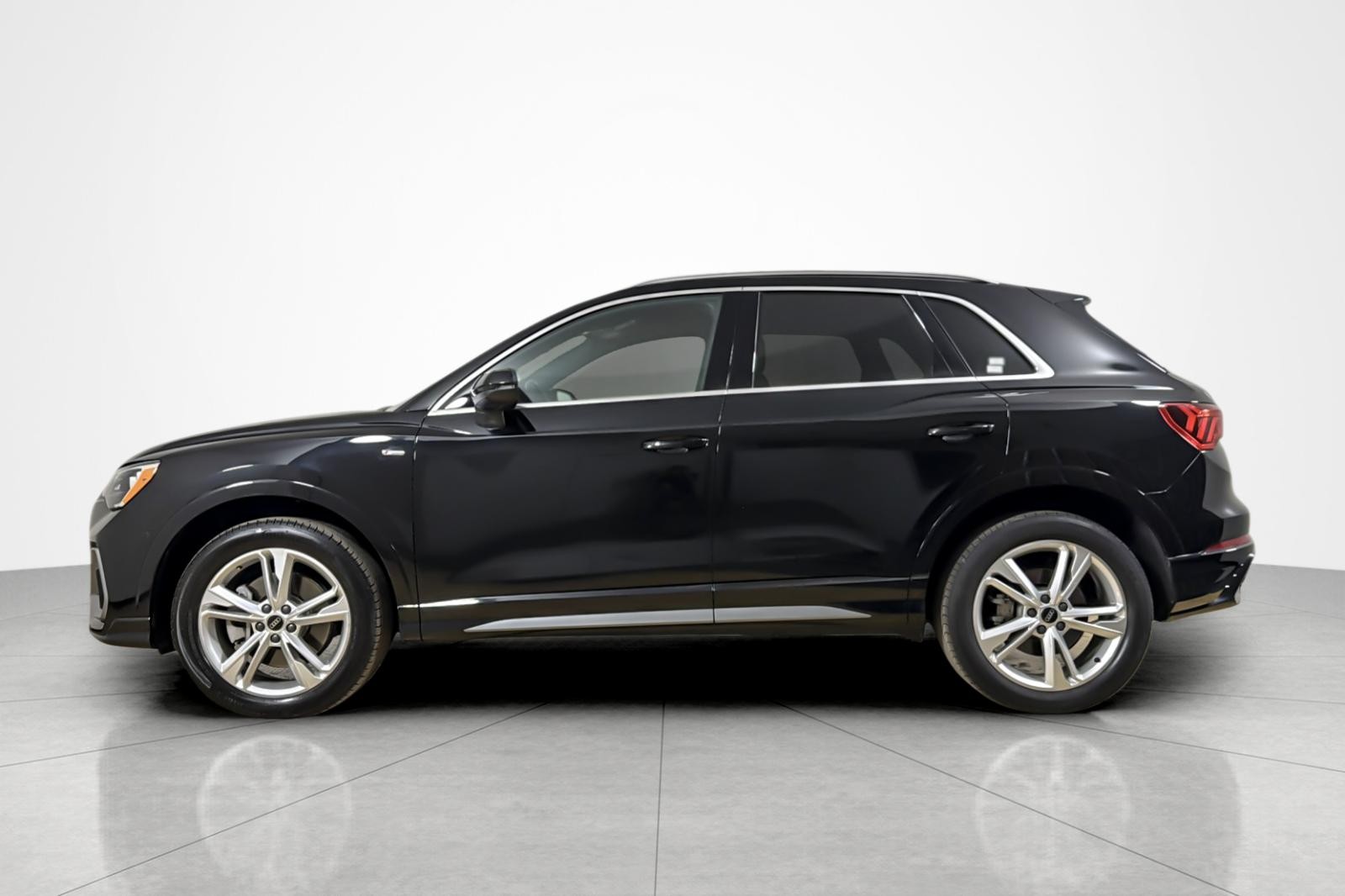 Used 2022 Mythos Black Metallic Audi S line Premium 45 TFSI quattro image 2