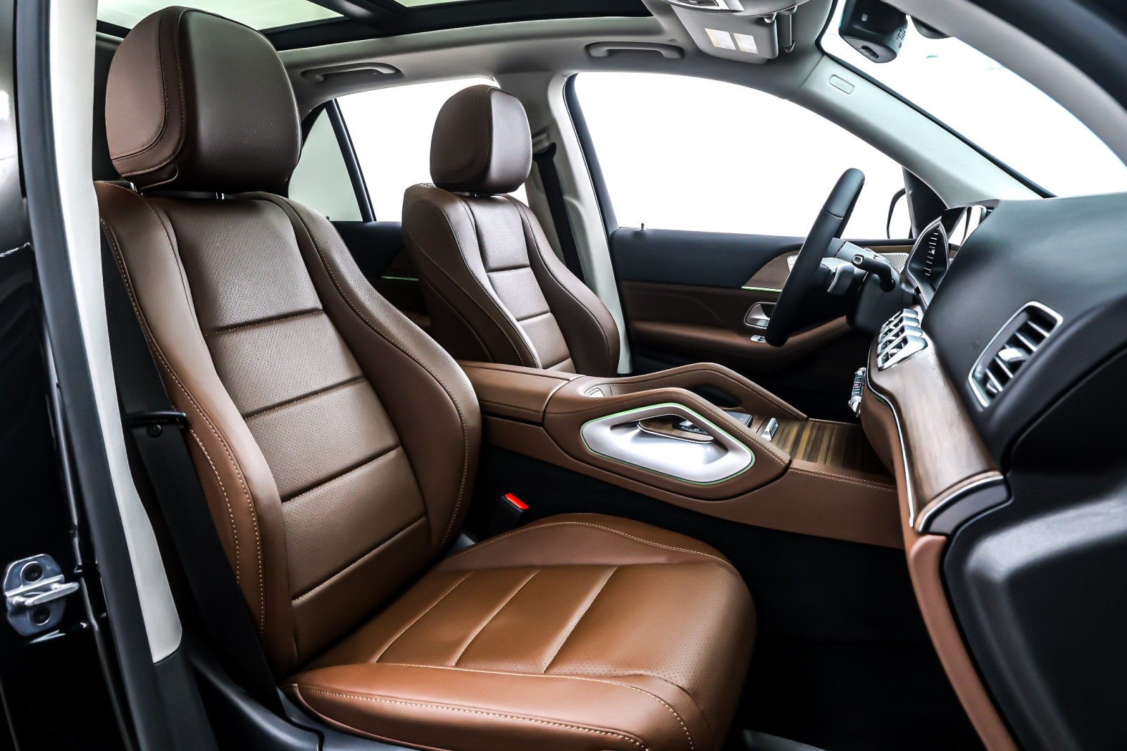 New 2026 Obsidian Black Metallic Mercedes-Benz GLE 350 image 7