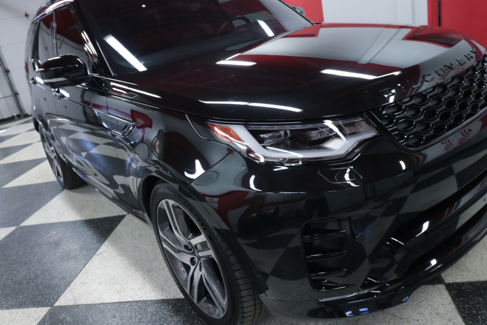 Used Car 2022 Land Rover Discovery  Hse R-dynamic For Sale Under $40,000 In Austin, Texas