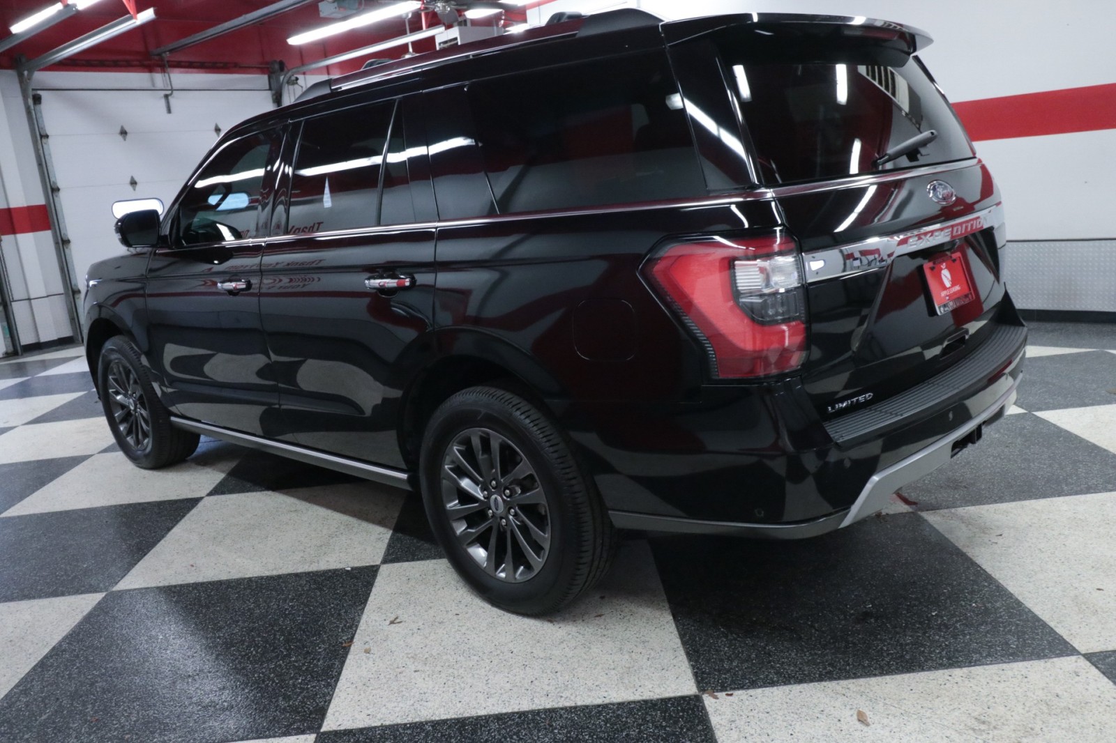 Used Car 2021 Ford Expedition  Limited For Sale Under $35,000 In Austin, Texas