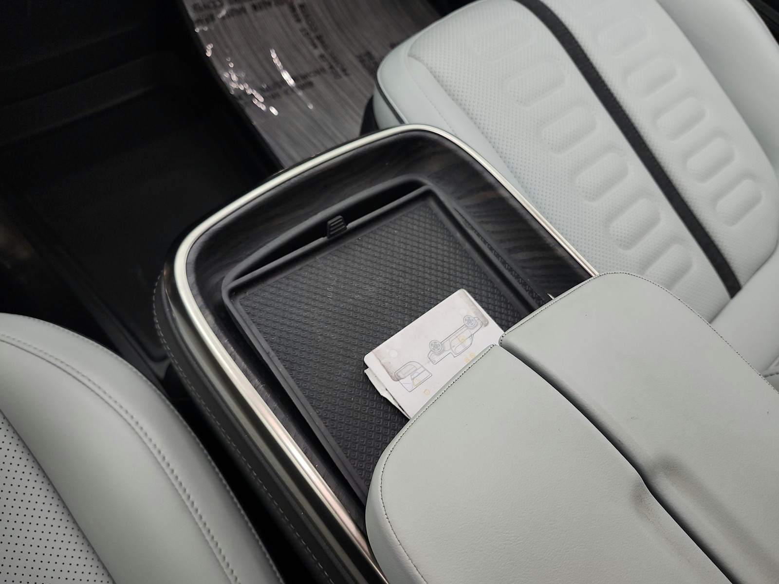 Used 2023 LA Silver Rivian Adventure Quad-Motor Large Pack image 12