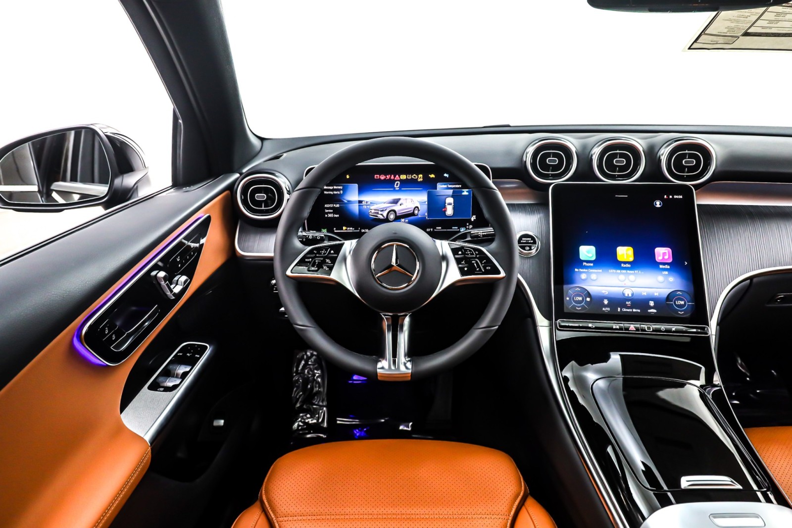 New 2026 Black Mercedes-Benz GLC 300 image 4