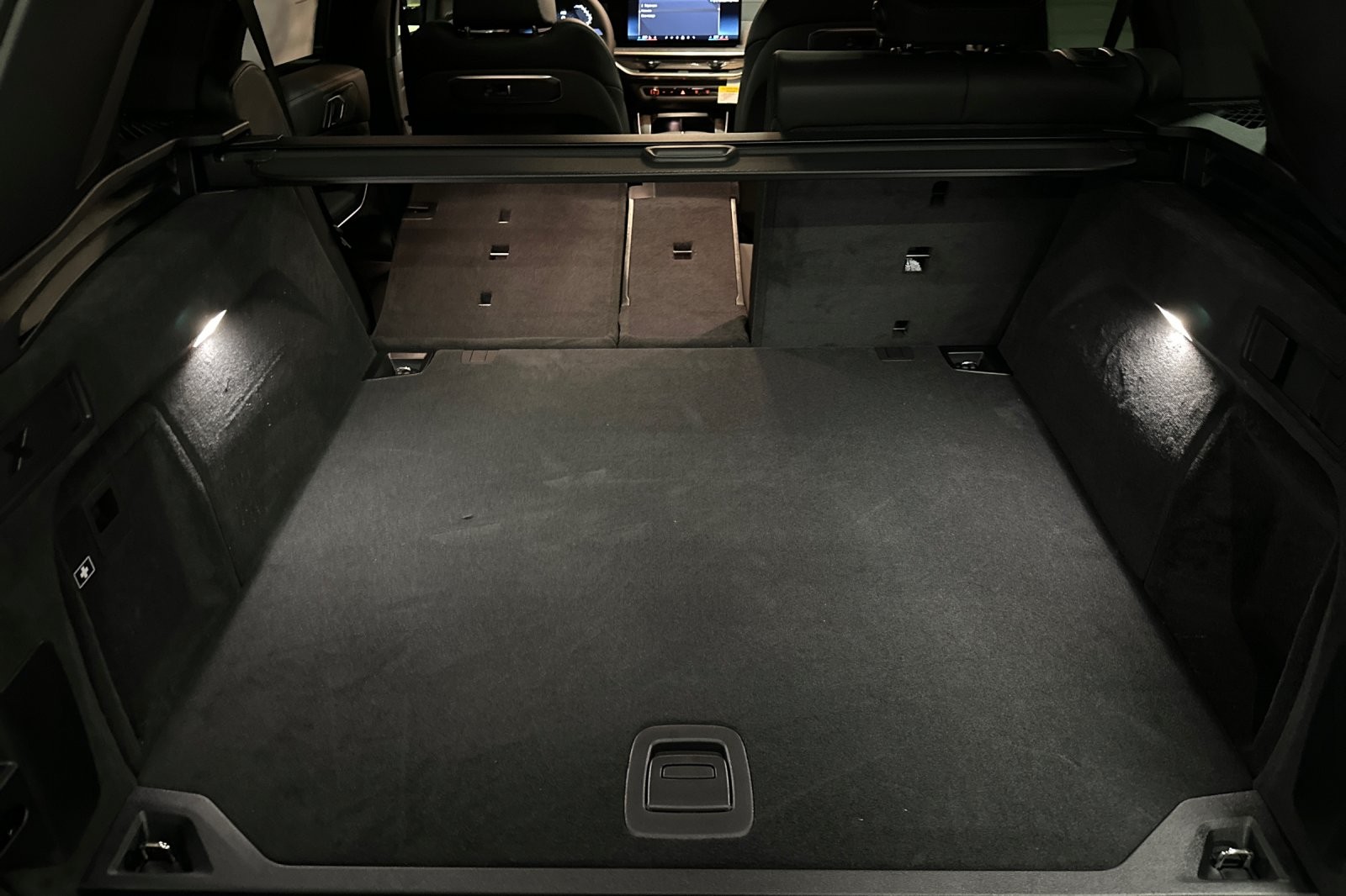 New 2026 Black Sapphire Metallic BMW sDrive40i image 14