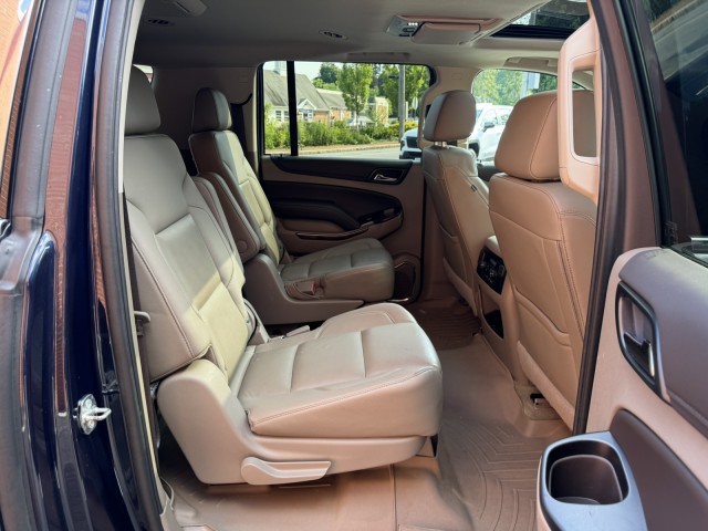 2018 Chevrolet Suburban LT 19