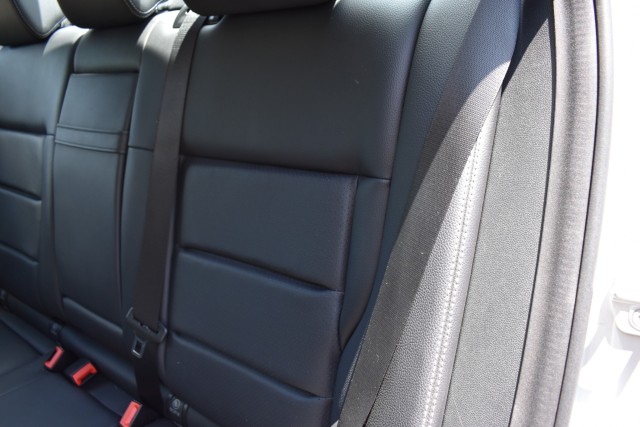 2016 Mercedes-Benz E350 4MATIC AWD Sport Navi Premium 1 Pkg. Heated Front Seats M 34