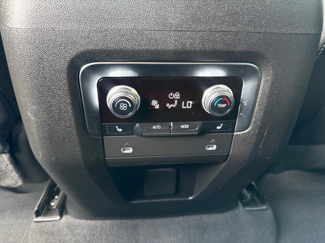 GMCYukon38