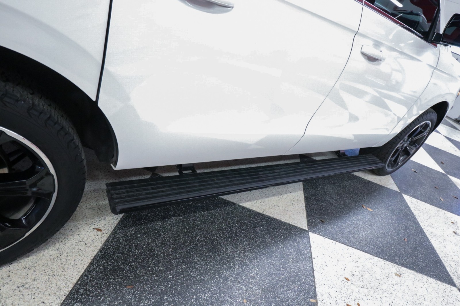 Used Car 2022 Ford Expedition Max  Limited For Sale Under $40,000 In Austin, Texas