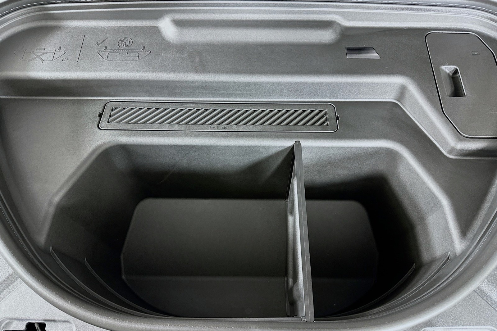 New 2025 Magnet Gray Audi Premium Plus image 12