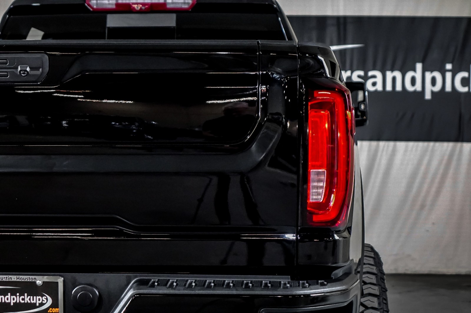 2020 GMC Sierra 2500HD Denali 42