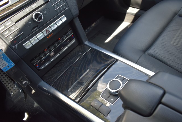 2016 Mercedes-Benz E350 4MATIC AWD Sport Navi Premium 1 Pkg. Heated Front Seats M 23
