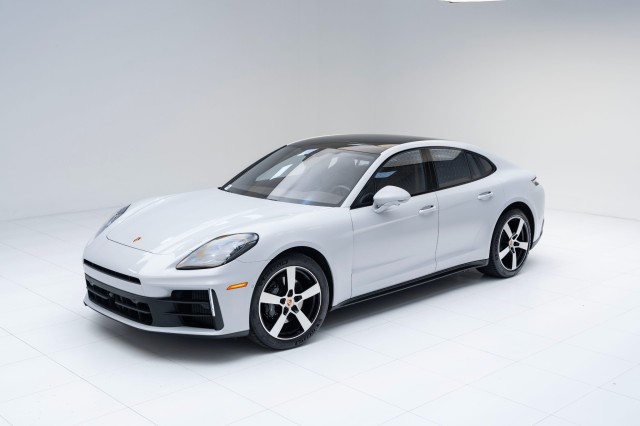 2024  Panamera 4 in , 