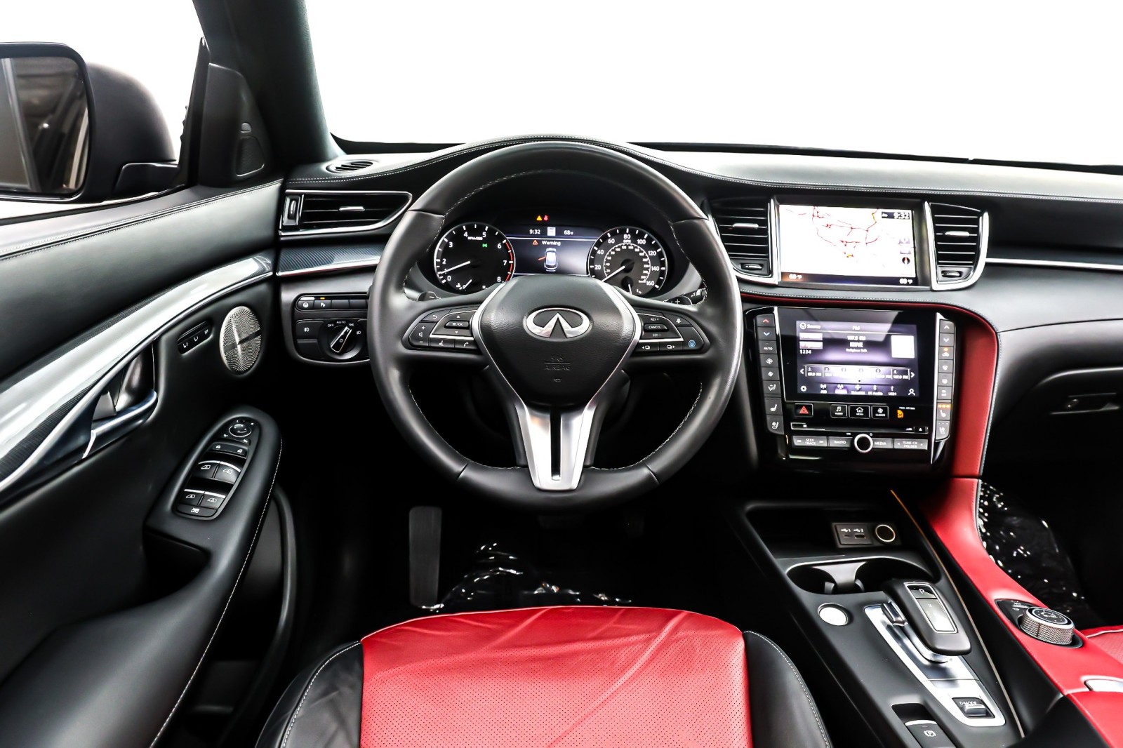 Used 2023 Black Obsidian INFINITI SPORT FWD image 6