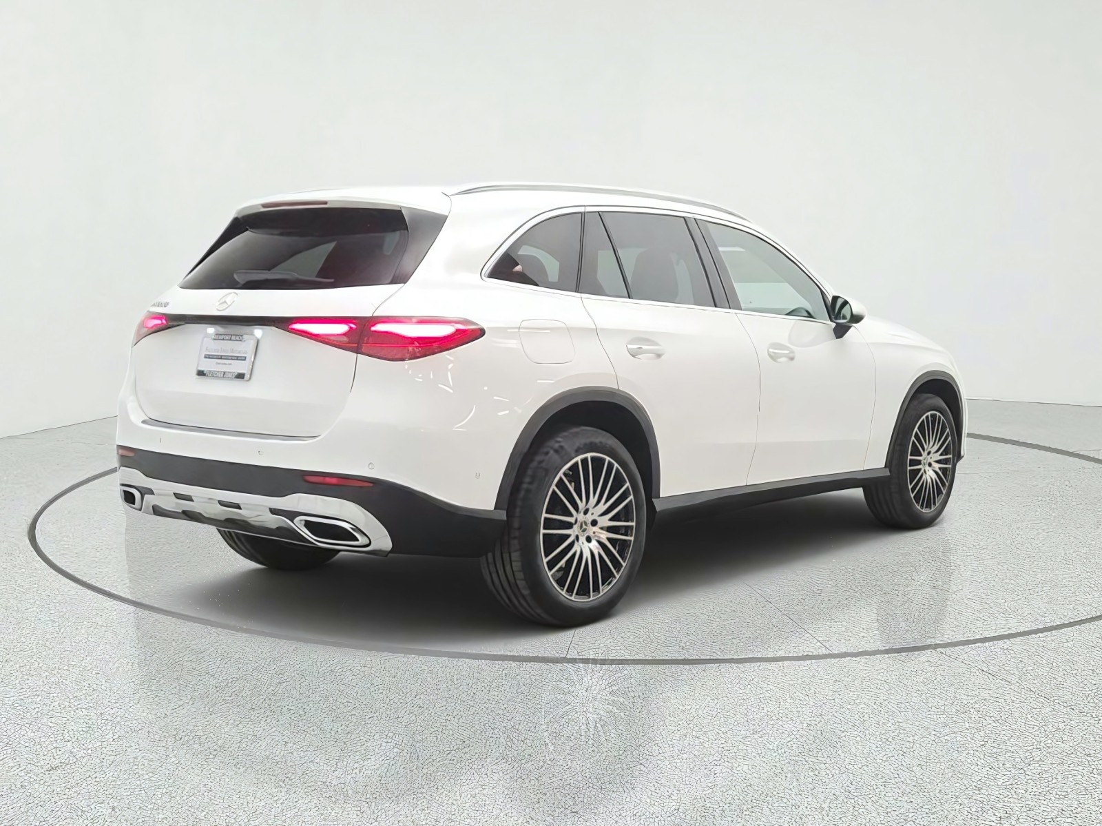 New 2027 Polar White Mercedes-Benz GLC 300 SUV image 5