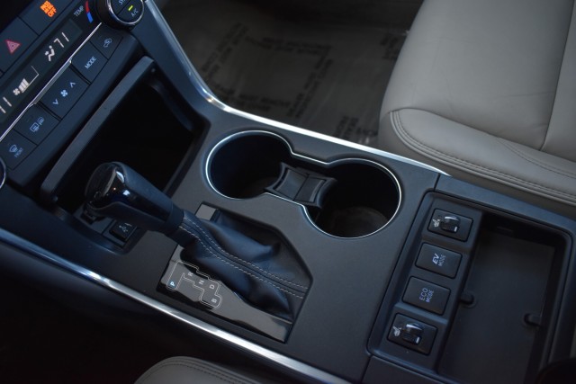 2015 Toyota Camry Hybrid Hybrid Leather Heated Front Seats Keyless Start Sa 22