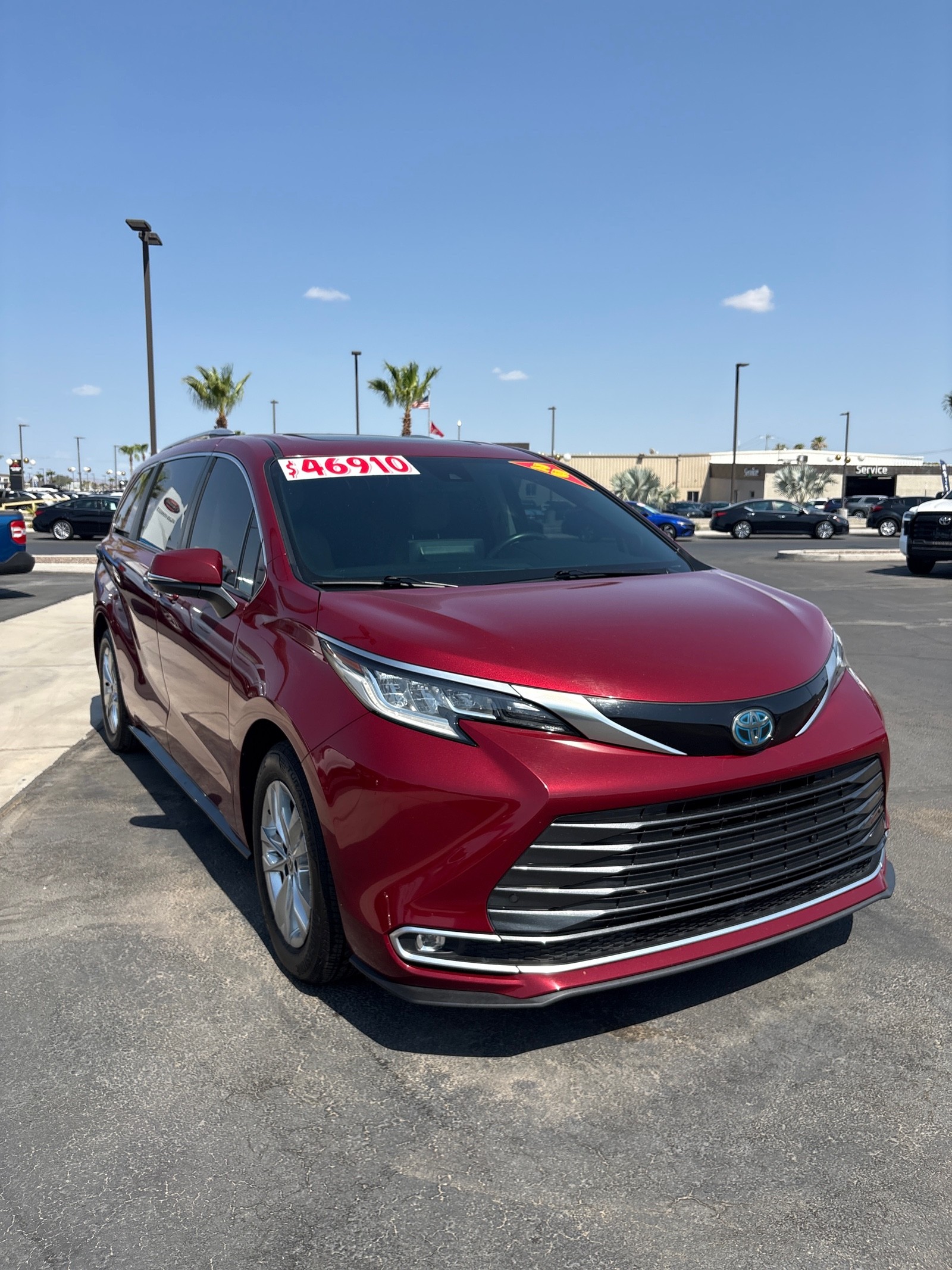 2023 Toyota Sienna Minivan Front-Wheel Drive