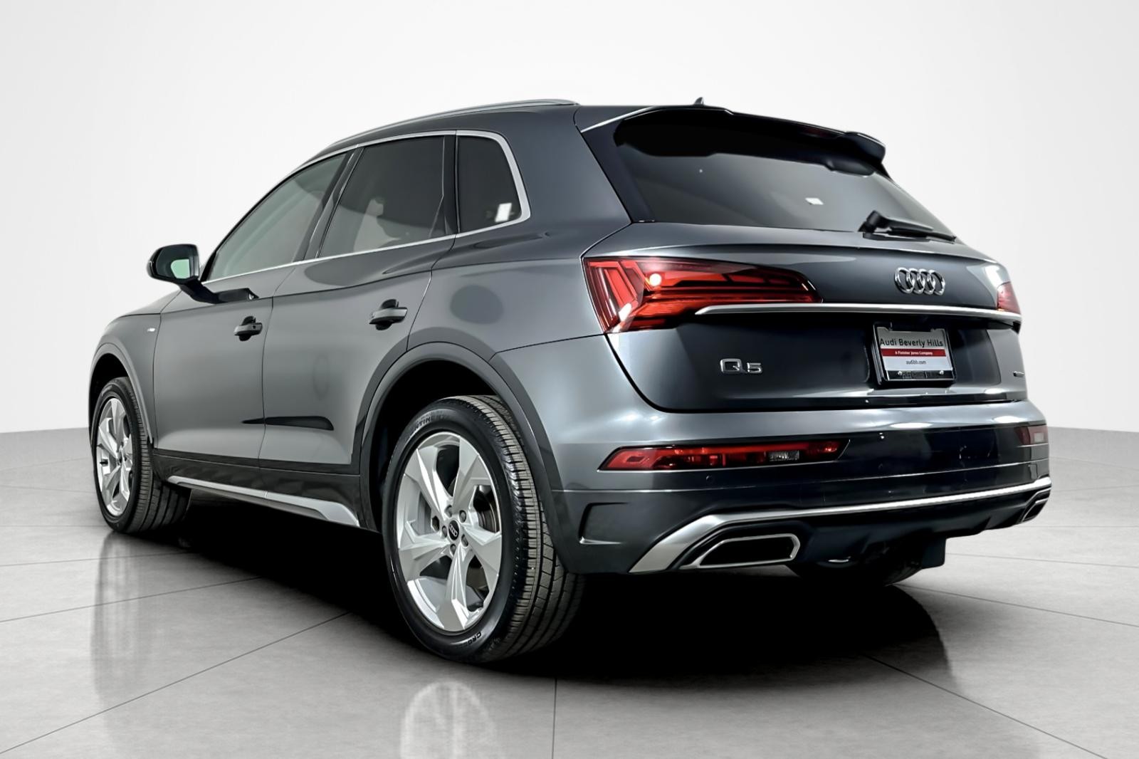 Used 2023 Daytona Gray Pearl Effect Audi S line Premium Plus 45 TFSI quattro image 3