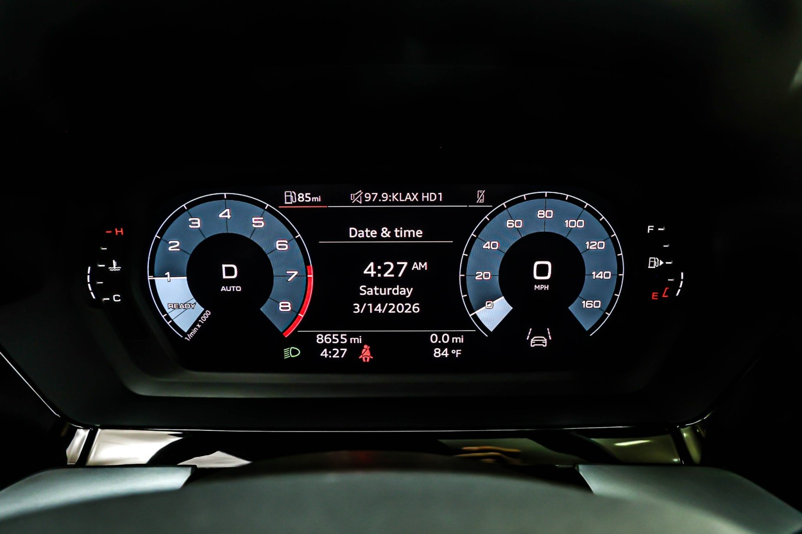 Used 2025 Glacier White Metallic Audi Premium Plus 2.0 TFSI quattro image 19