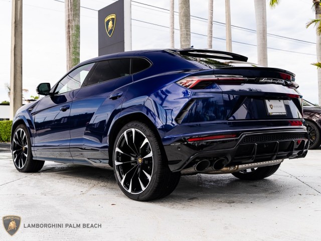 2022 Lamborghini Urus  in , 