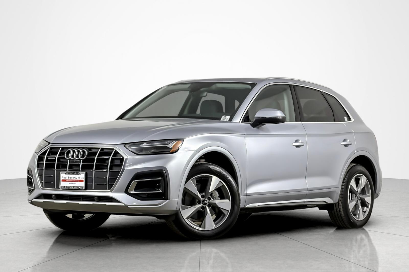 2023 Audi Q5 2023 Audi Q5 Premium Plus 40 TFSI quattro Sport Utility