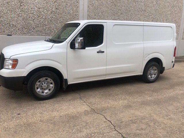 2020 Nissan NV Cargo SV 2