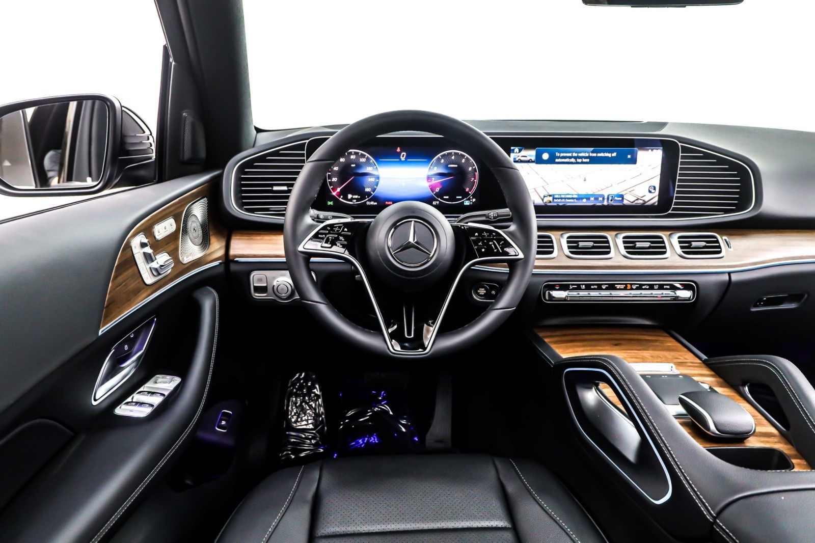 New 2026 Obsidian Black Metallic Mercedes-Benz GLE 350 4MATIC® SUV image 4