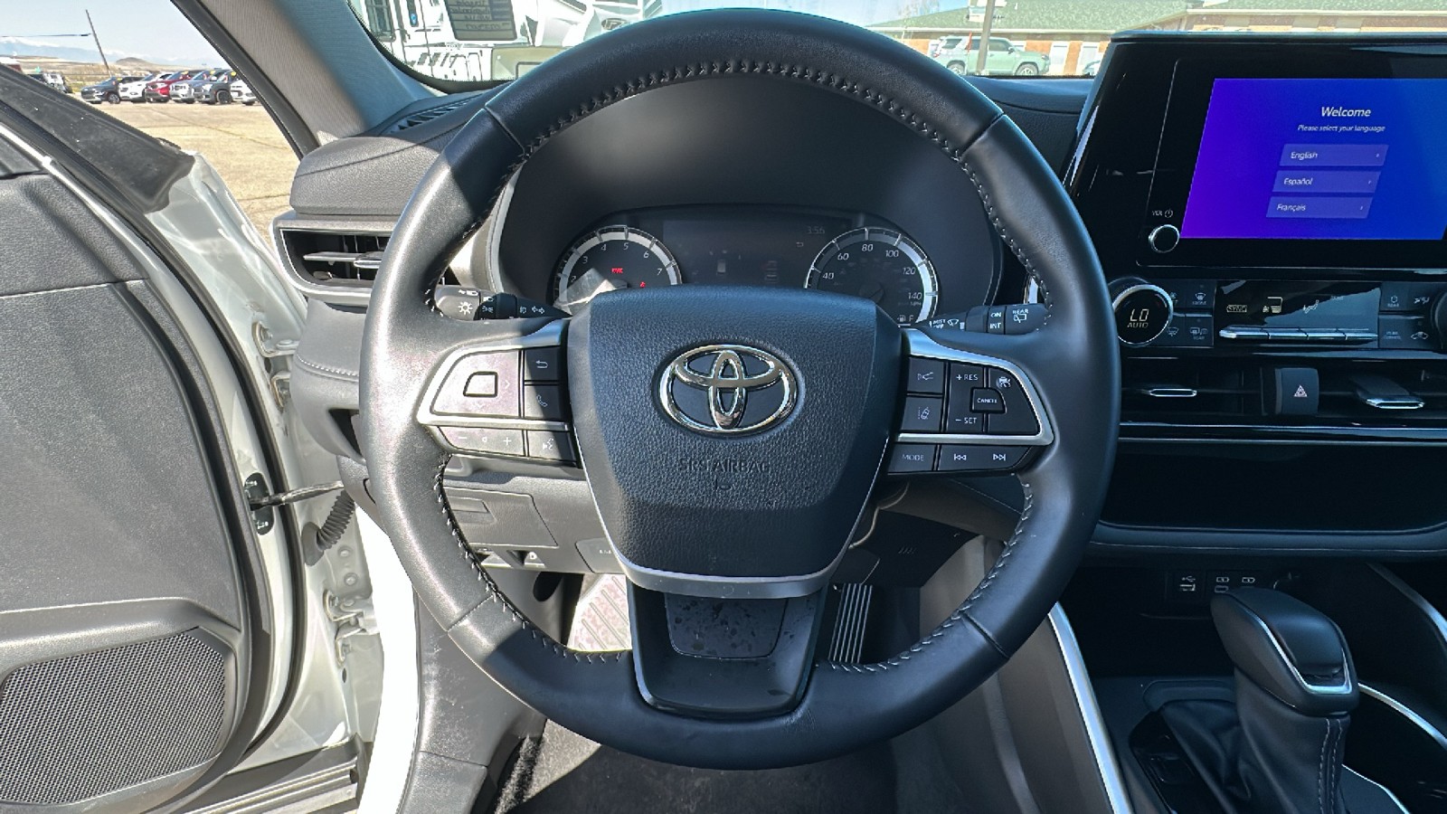 2023 Toyota Highlander LE 27