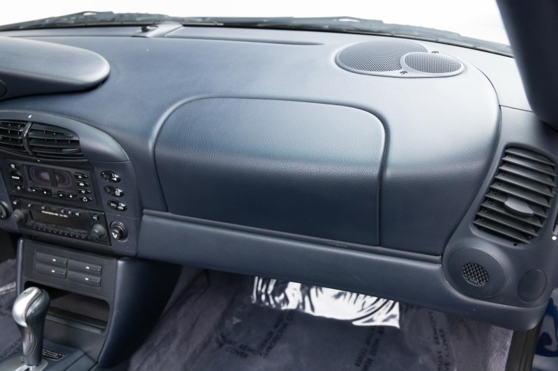 2000 Porsche 911 Carrera Carrera in , 