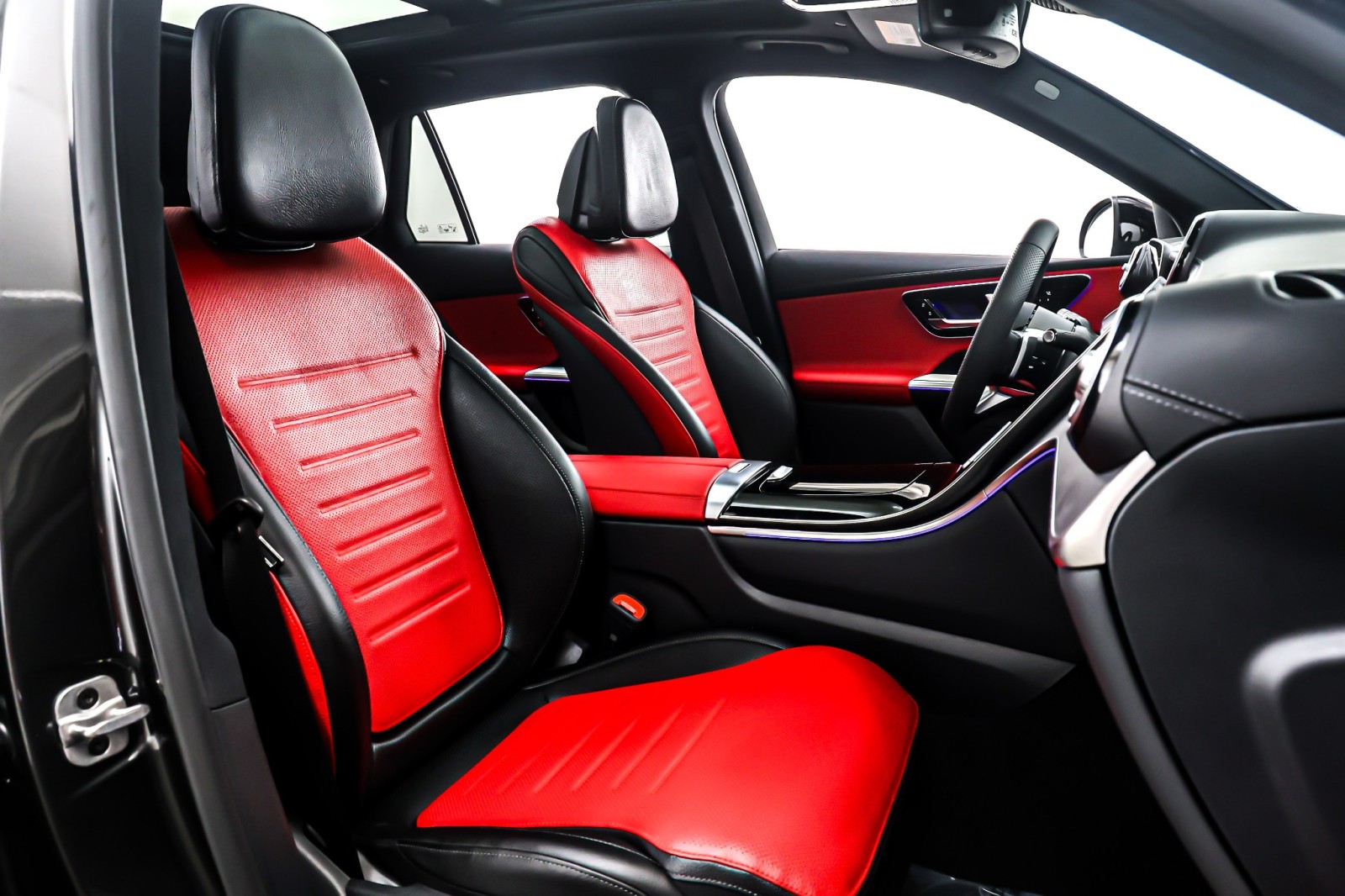 New 2026 Graphite Grey Metallic Mercedes-Benz GLC 300 image 7