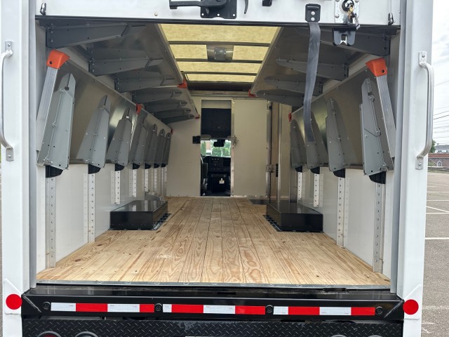 2022 Chevrolet Express Commercial Cutaway 15 Foot Box Van Roll-Up Rear Door 14