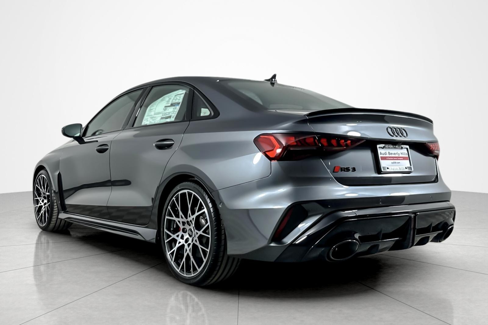 New 2026 Daytona Gray Pearl Effect Audi quattro image 4