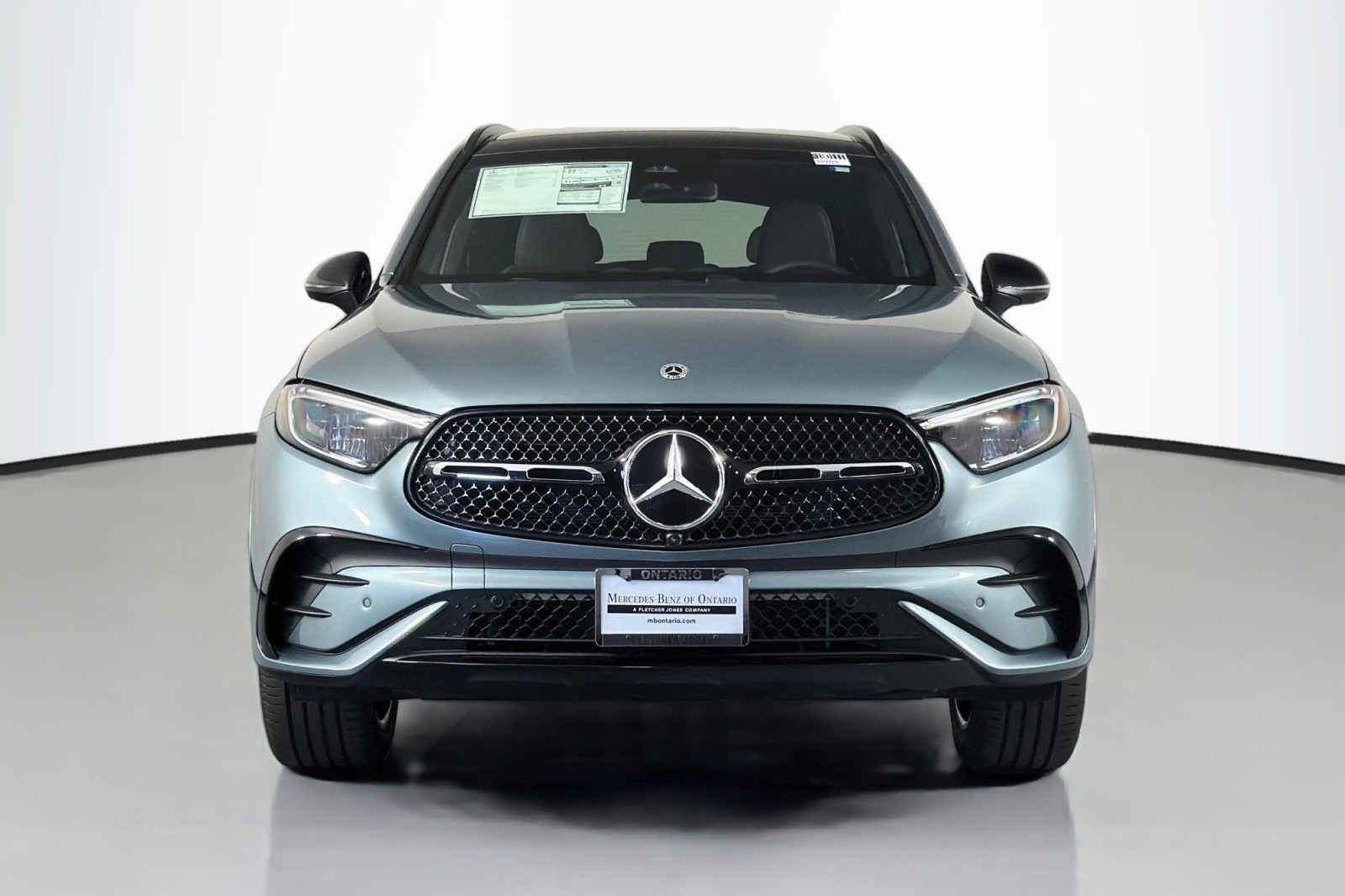 New 2027 Verde Silver Metallic Mercedes-Benz GLC 300 SUV image 2