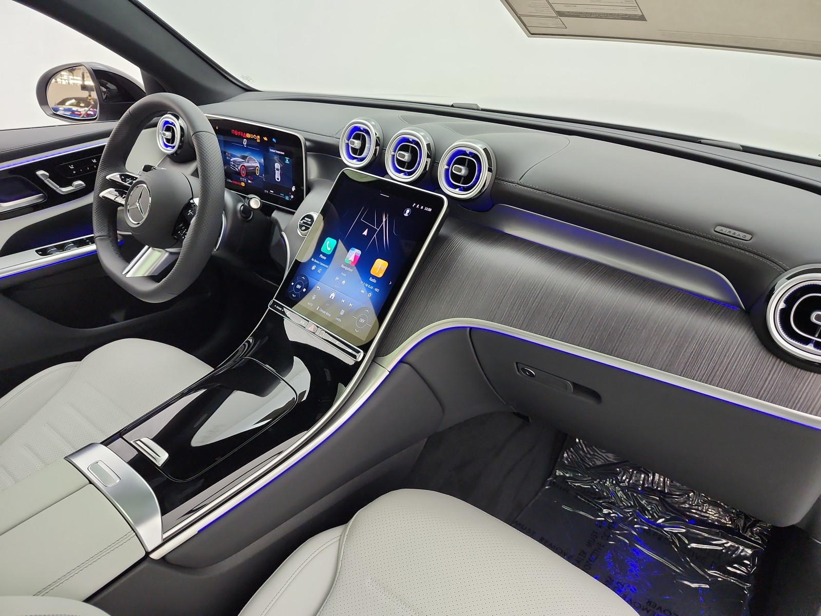 New 2026 MANUFAKTUR Alpine Grey Mercedes-Benz GLC 300 image 23