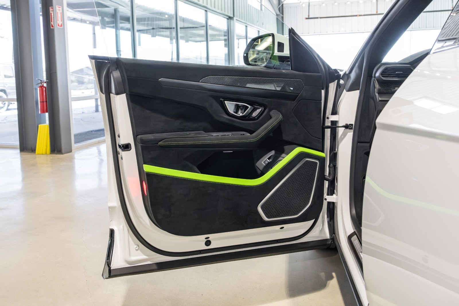 Used Car 2024 Lamborghini Urus  Performante For Sale Under $310,000 In Boerne, Texas