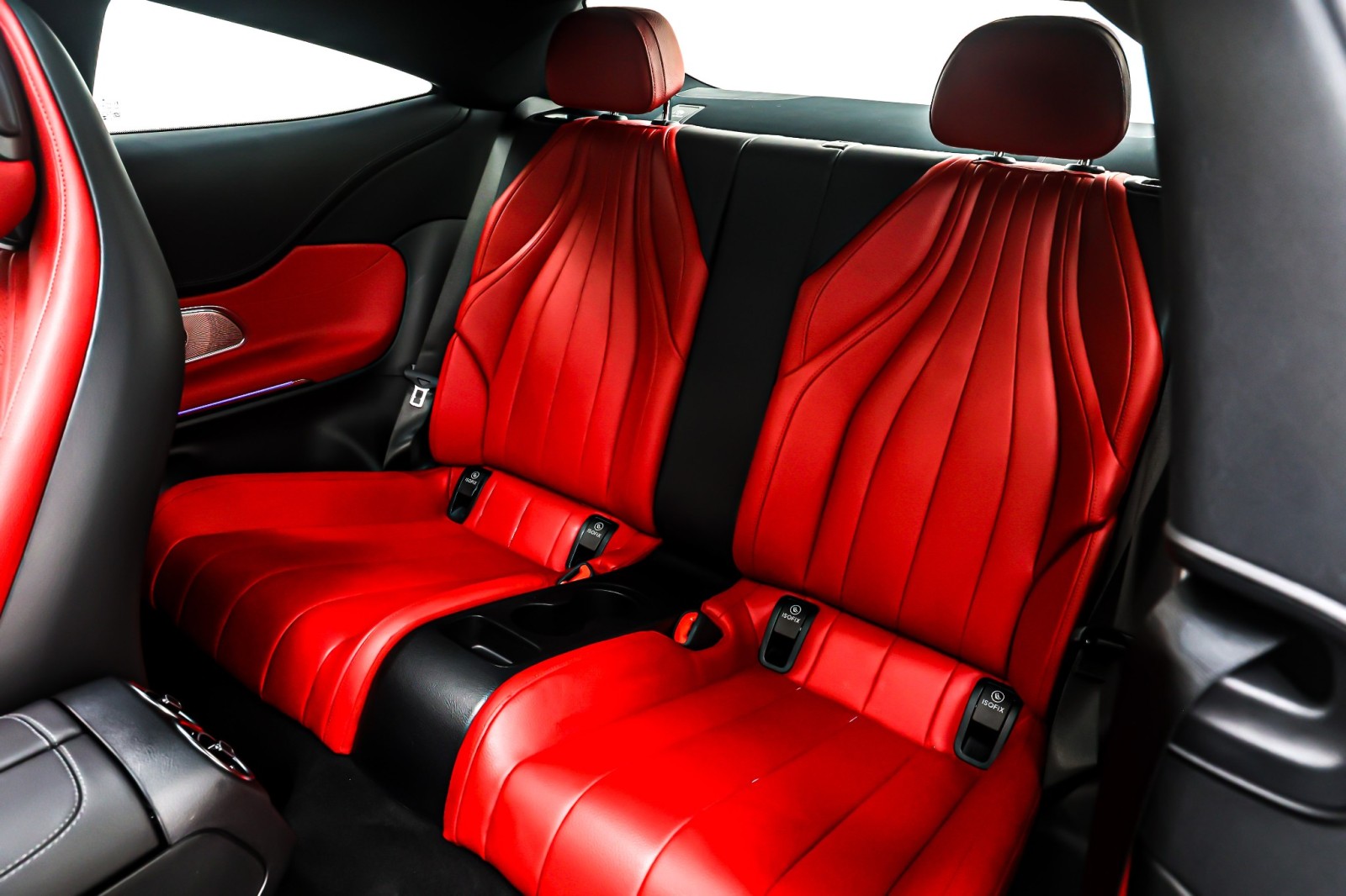 New 2026 MANUFAKTUR Graphite Grey Magno Mercedes-Benz CLE 300 image 8