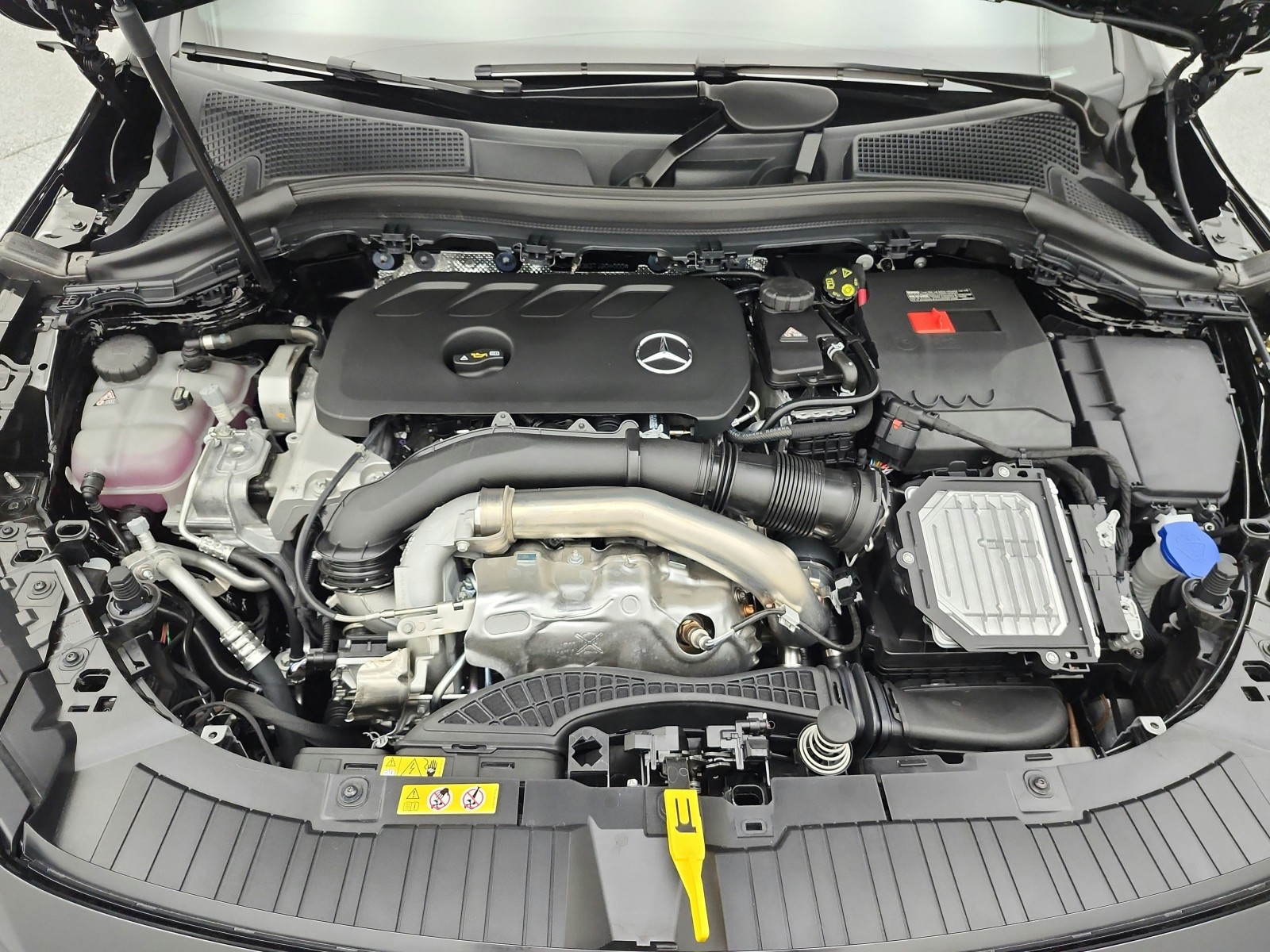 New 2026 Night Black Mercedes-Benz GLA 250 SUV image 12
