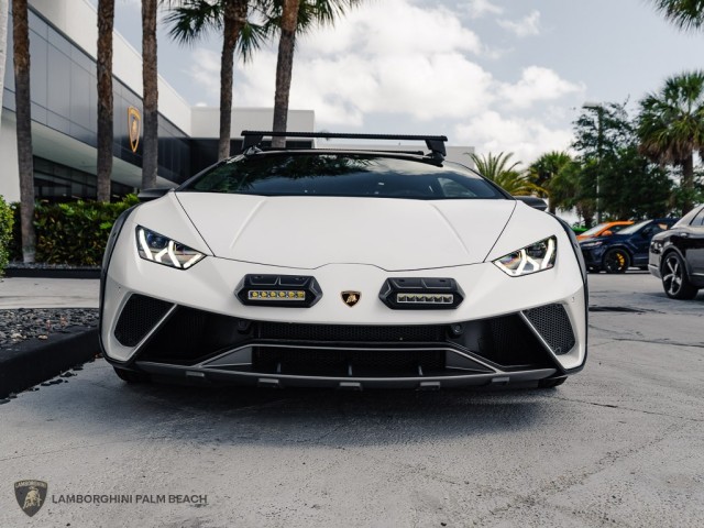 Lamborghini Huracan Sterrato