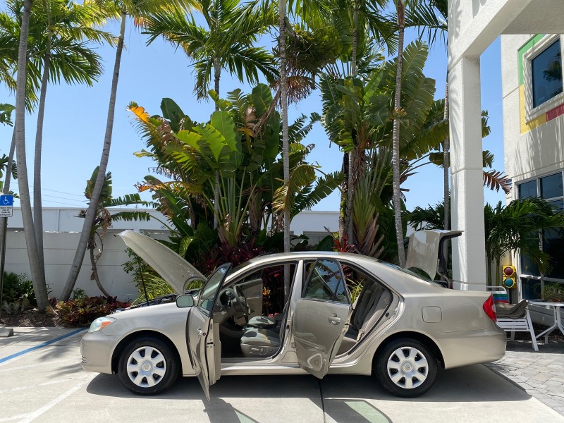 2004 Toyota Camry LE LOW MILES 58,925 1 OWNER in , 