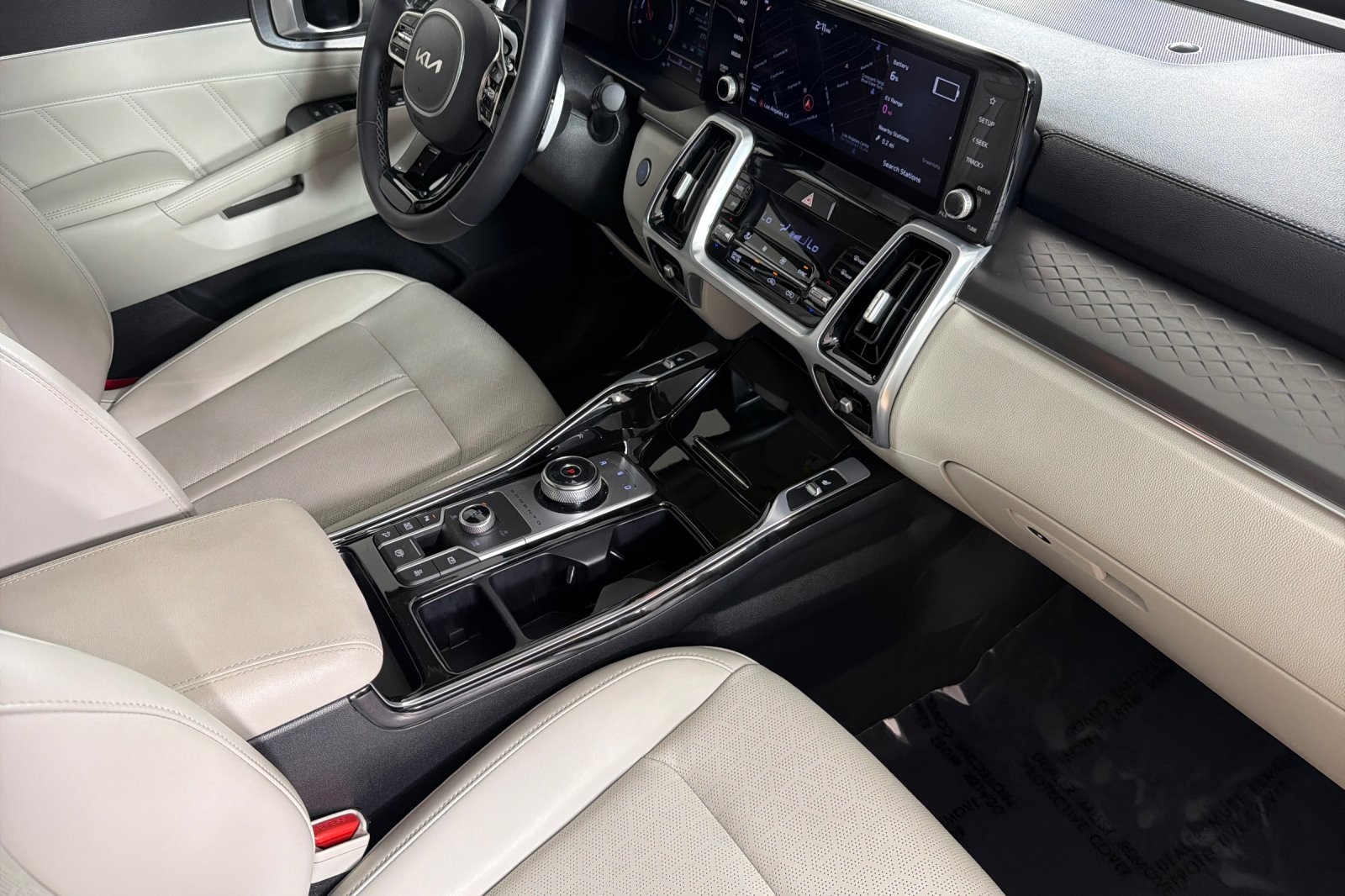 Used 2022 Gravity Blue Kia SX AWD image 15