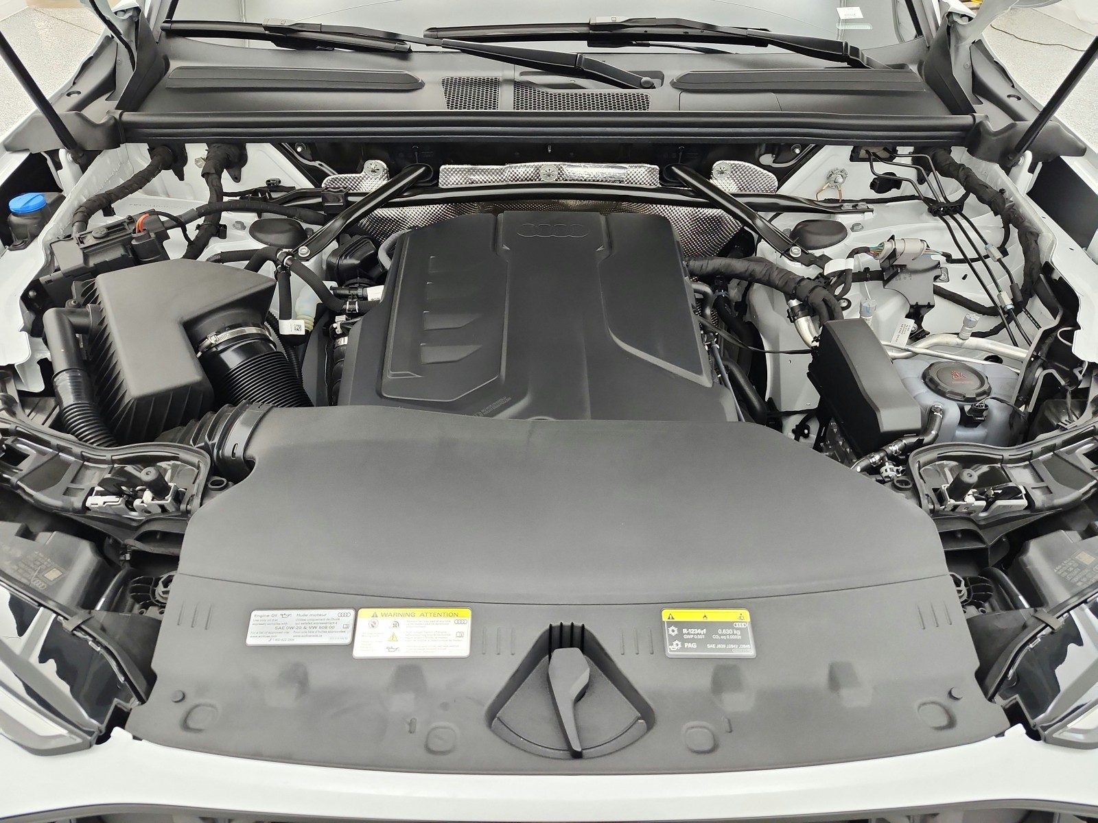 New 2026 Glacier White Metallic Audi Premium 2.0 TFSI quattro image 12