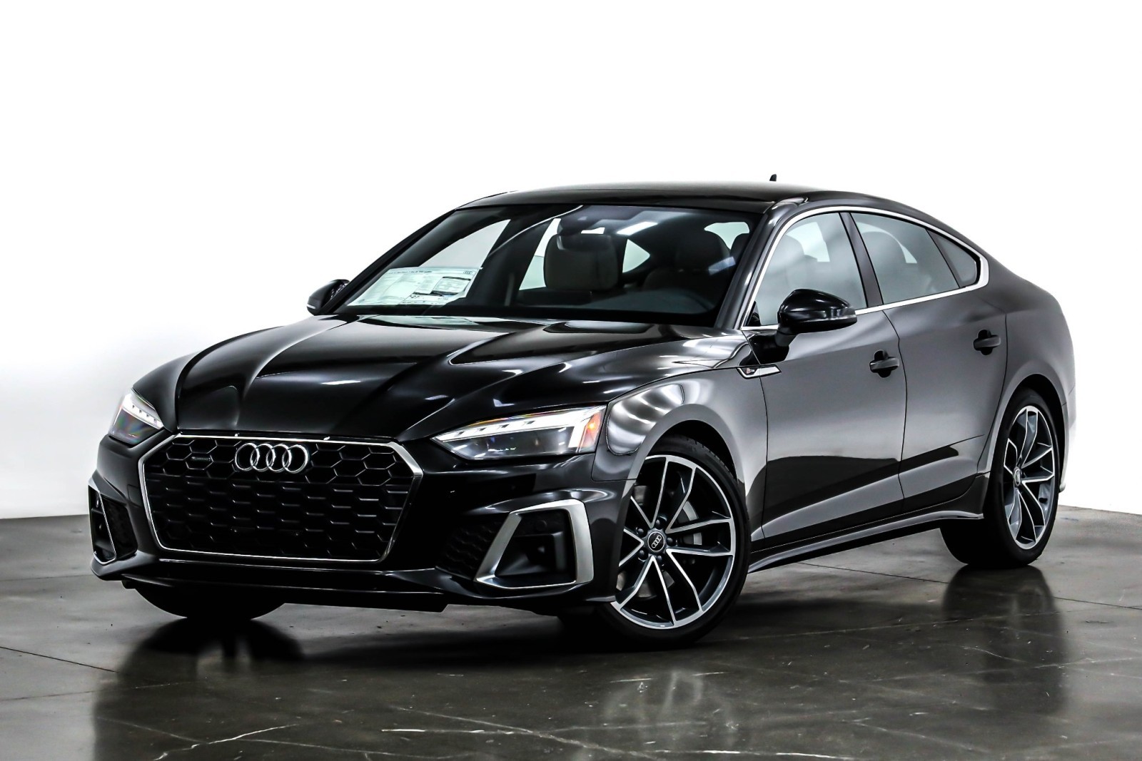 Trunk Ledge Kit | AUDI Q5 sportback 2024