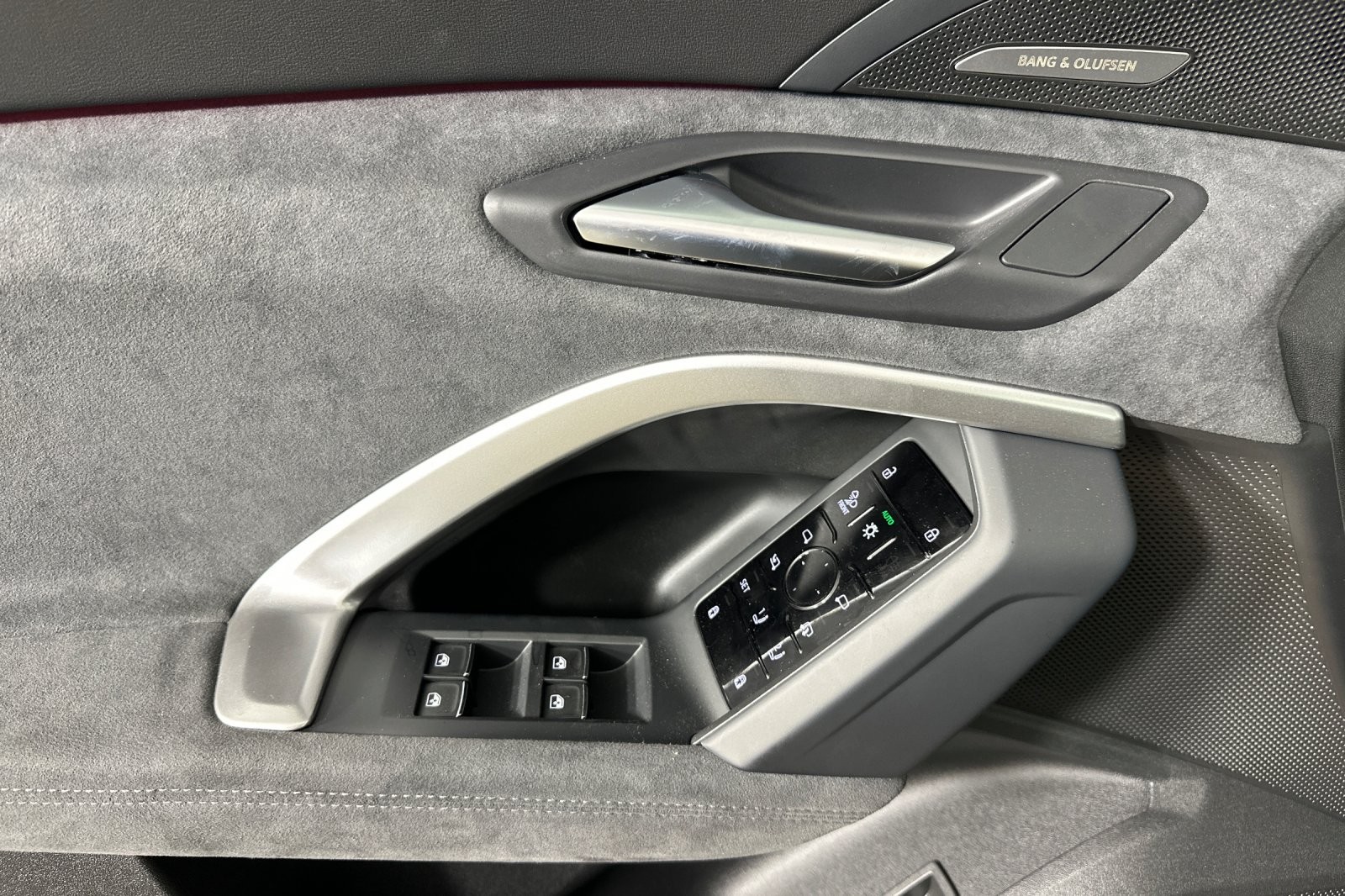 New 2026 Glacier White Metallic Audi Premium Plus 3.0 TFSI quattro image 10